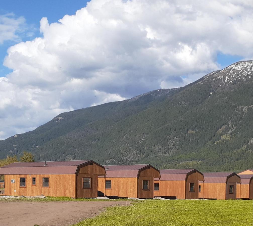 Glacier Acres Guest Ranch Columbia Falls Buitenkant foto